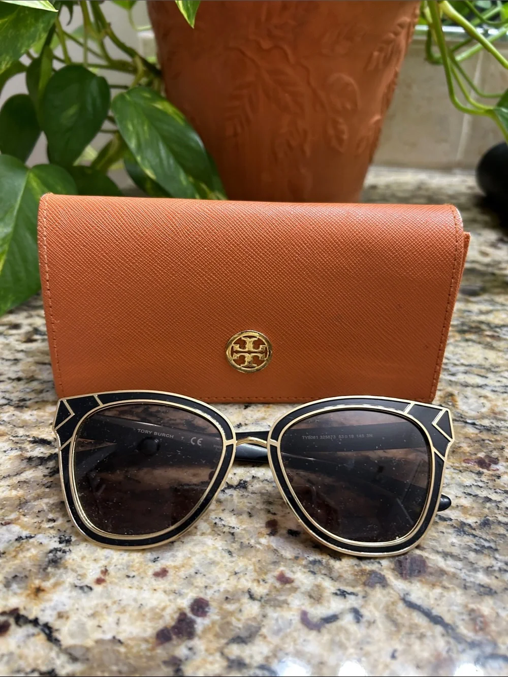 Tory Burch Black and Gold Cat-Eye Sunglasses with TB case